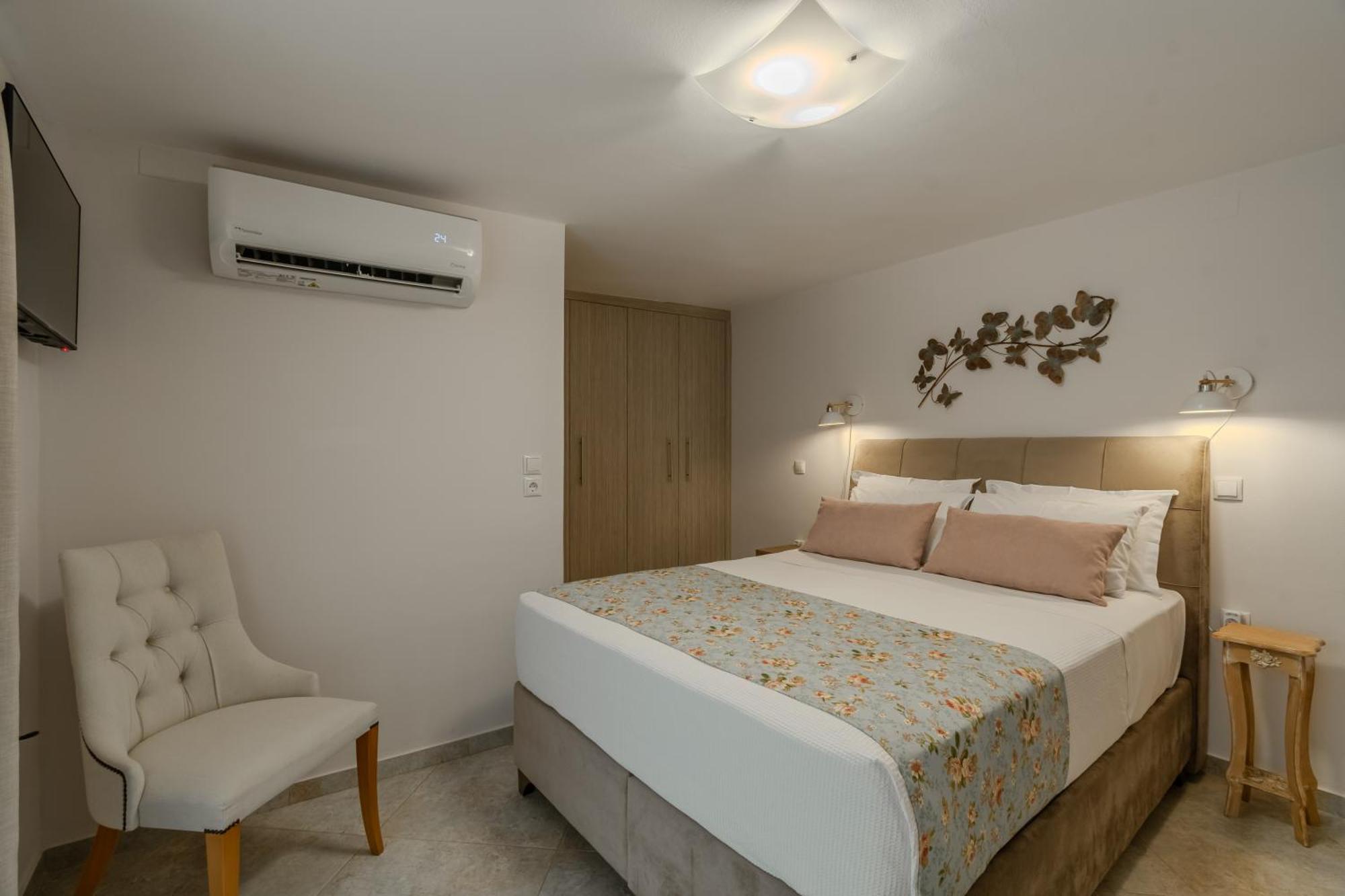 AngouselianáCasa Kastella, Private Jacuzzi & Bbq Facilities!别墅 外观 照片